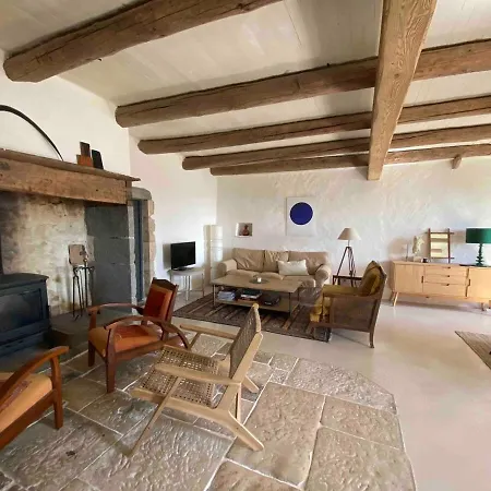 Maison Ardechoise Avec Panorama Nyaraló Sampzon